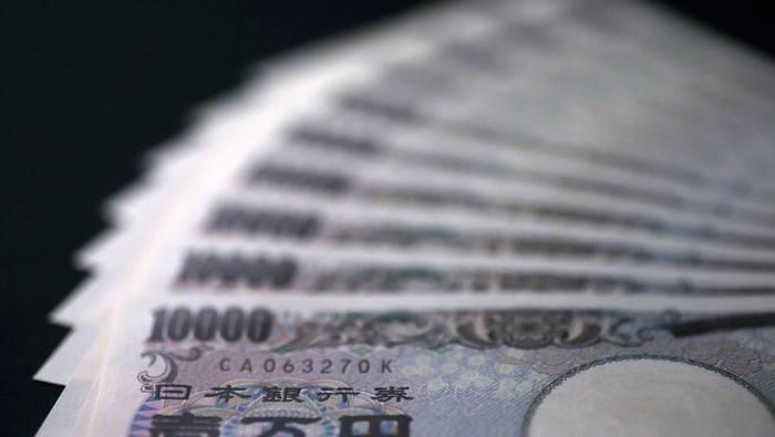 japanese-yen-grabs-a-bid,-emboldened-by-bank-of-japan-talk