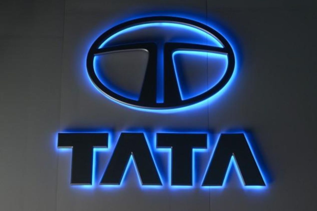 tata-technologies-vs-tata-elxsi-–-financials,-future-plans-&-more